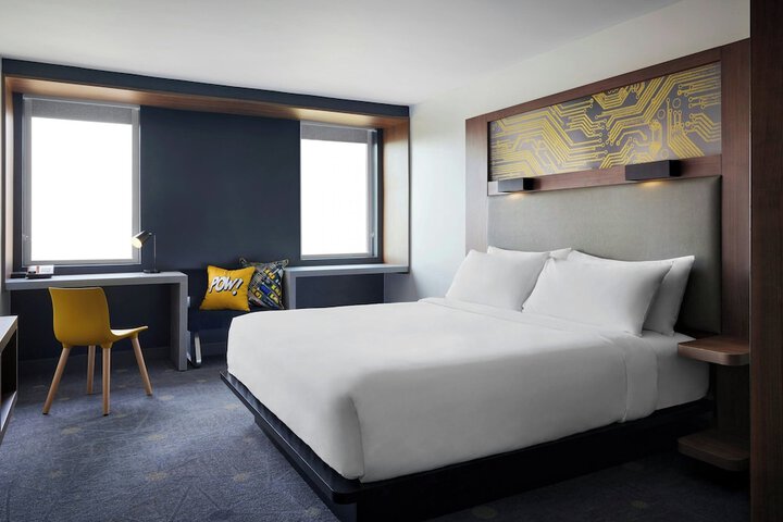 Room 14 of 27