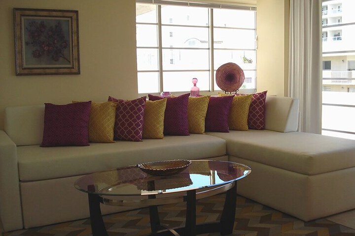 Room 28 of 128