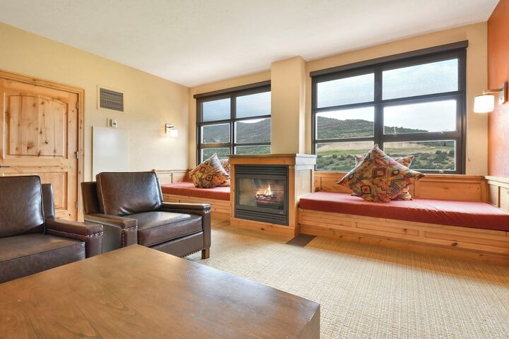 Grand Summit Hotel - Canyons Village a RockResort