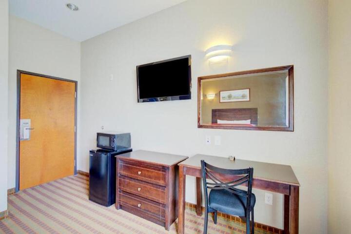 Hotel O Dilley Main St. TX
