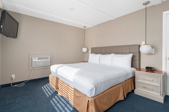 Room 12 of 39