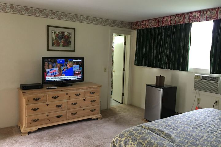 Room 53 of 81