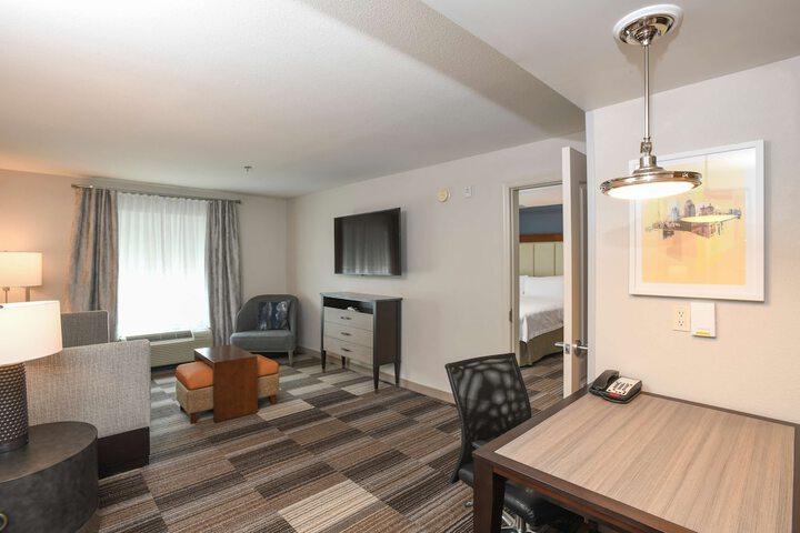 Room 42 of 76
