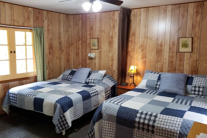 Room 134 of 215