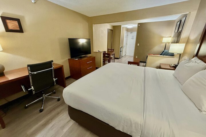 Comfort Inn Gurnee near Six Flags