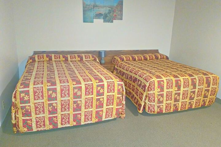 Room 10 of 37