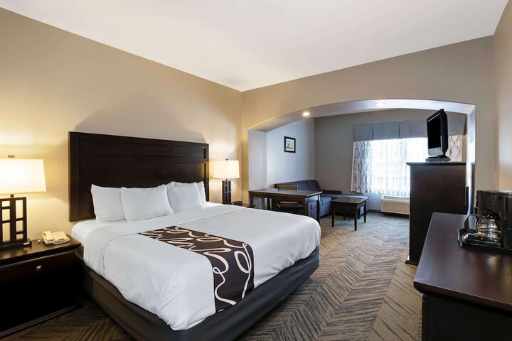 Room 18 of 36