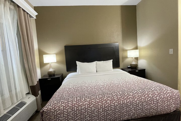 Room 10 of 15