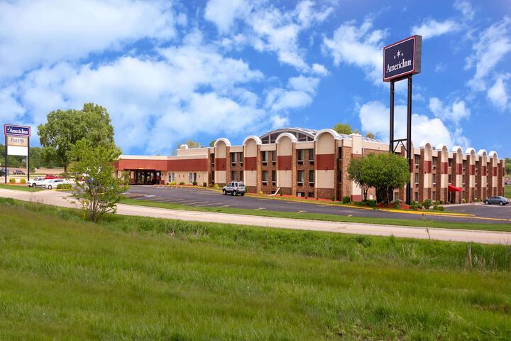 Hotel 2 of 43