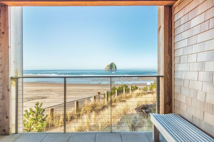 Headlands Coastal Lodge & Spa