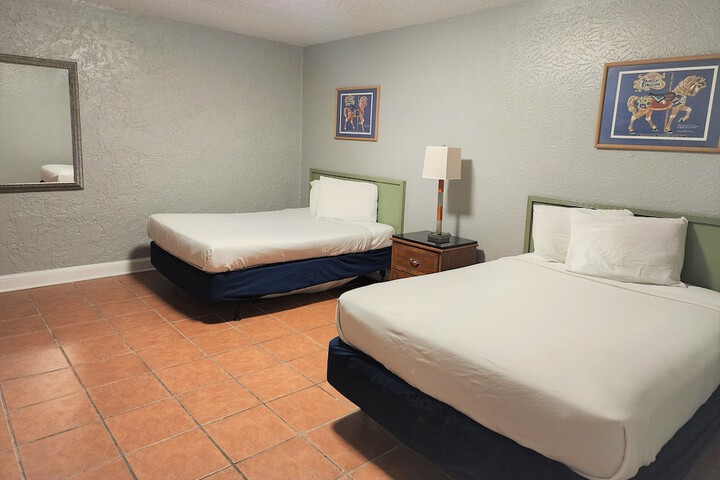 Room 42 of 87