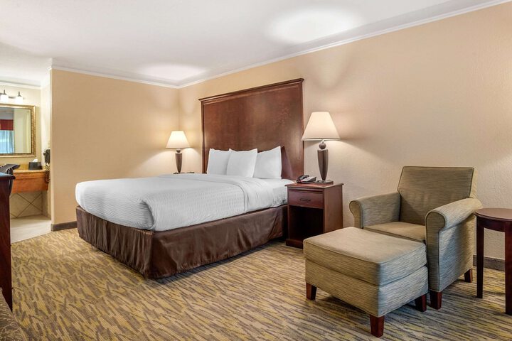 Room 21 of 45
