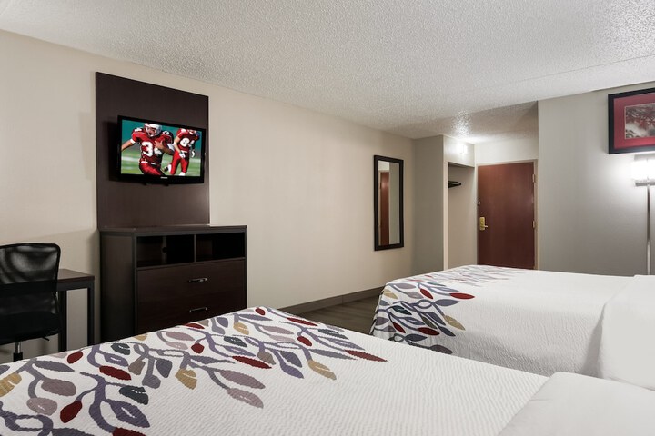 Room 17 of 37