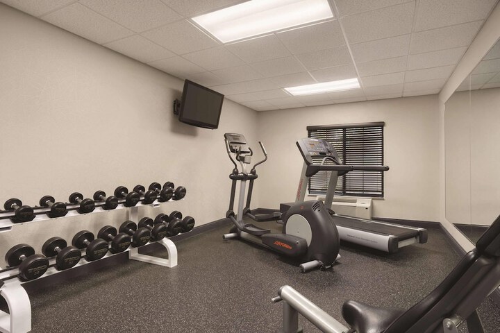 Country Inn & Suites by Radisson Raleigh-Durham Airport, NC