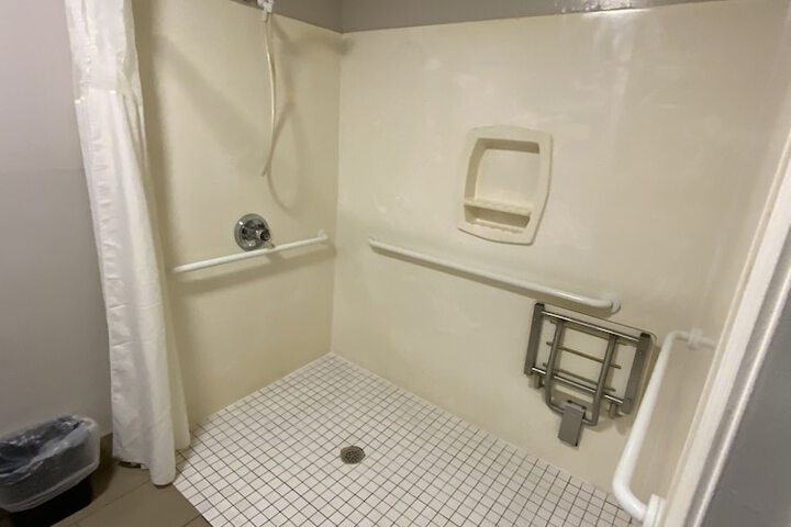 Room 8 of 21