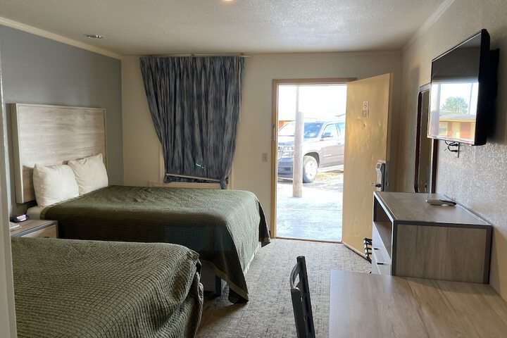 Antlers Budget Inn