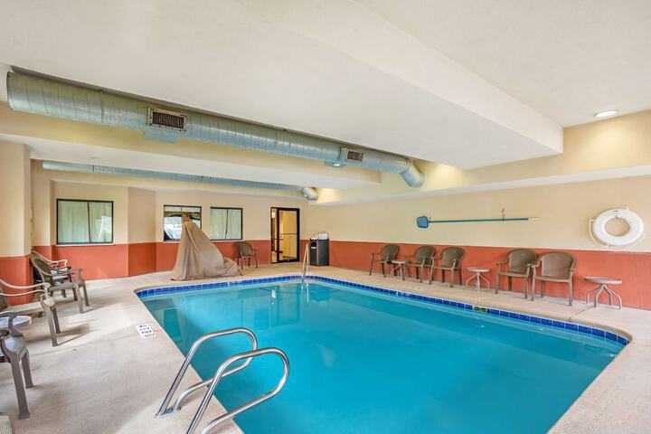 Pool 6 of 39