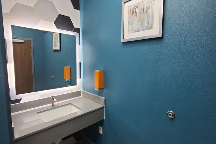 Room 18 of 70