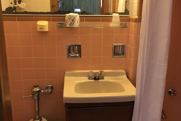Room 7 of 26
