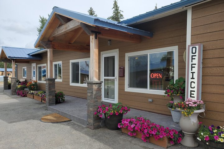Delta Accommodations-Alaska Country Inn
