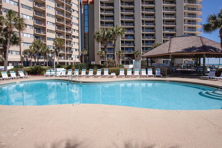Pool 6 of 32