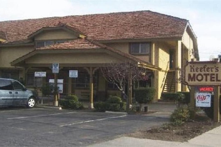 Hotel 4 of 35