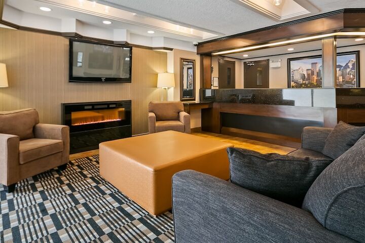 Hotel Interior 4 of 22