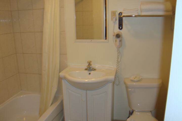 Room 16 of 24