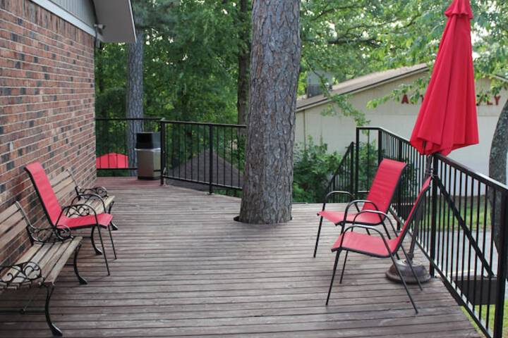 Sundeck 186 of 219