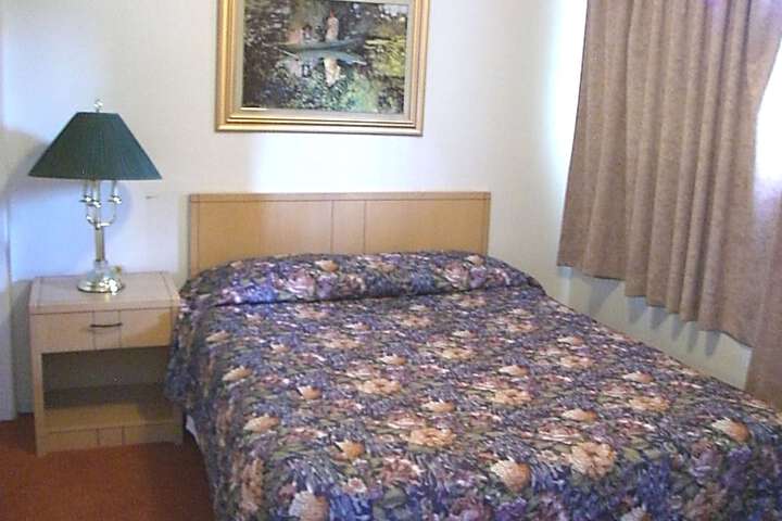 Room 21 of 42