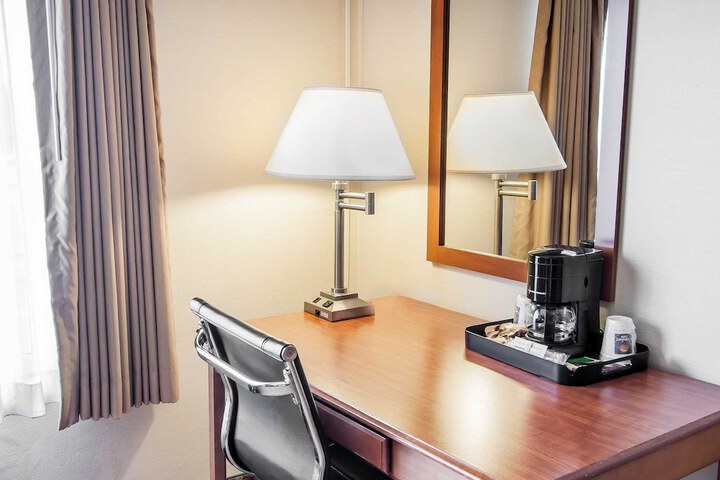 Room 32 of 88