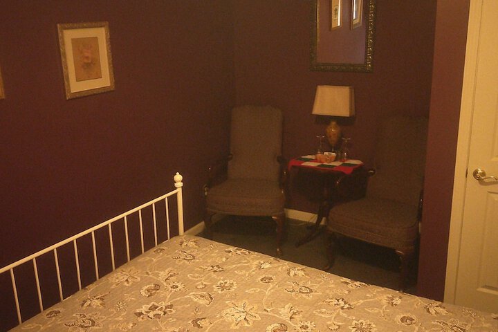 Room 40 of 154