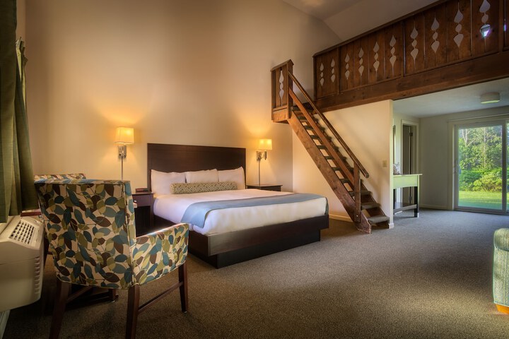 Room 44 of 112