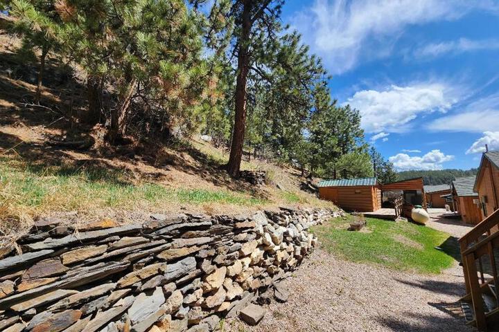 Allen Gulch Cabins