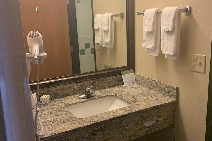 Room 14 of 20