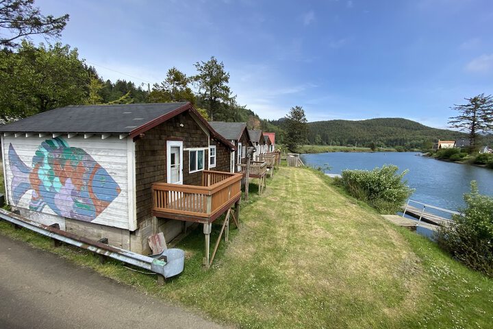 Raines Resort Cabins & RV