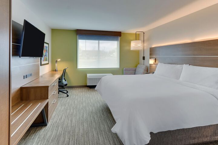 Room 40 of 79