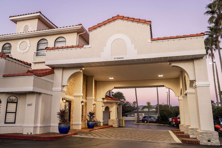 Hotel 2 of 37