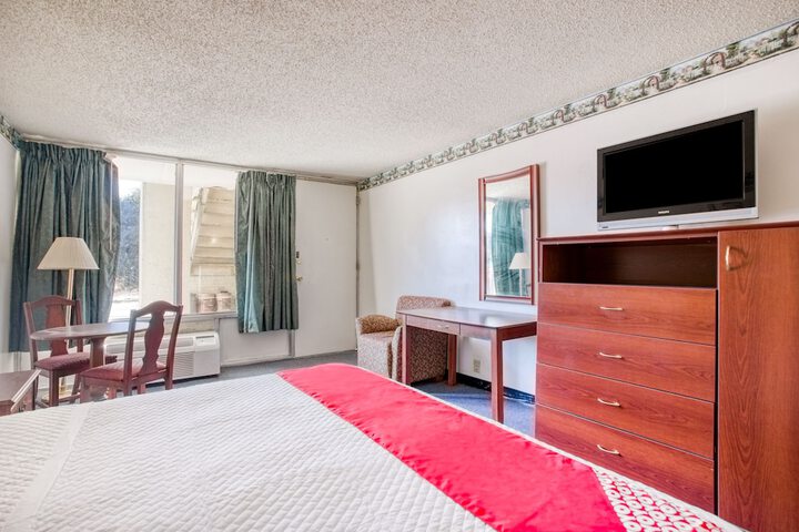 Room 18 of 19