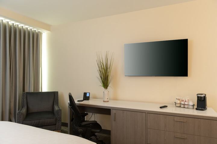 Room 16 of 56