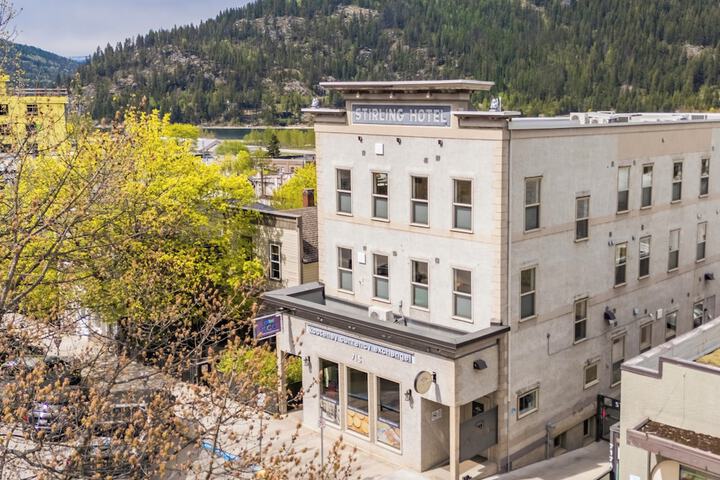 Stirling All Suites Hotel