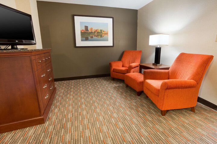 Room 16 of 43