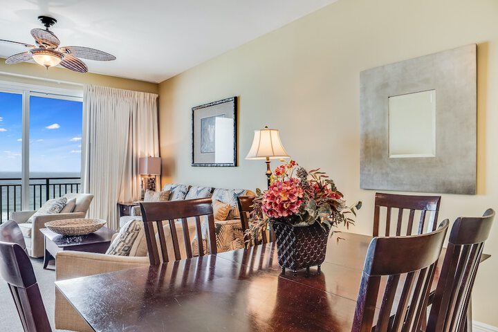 Room 215 of 284