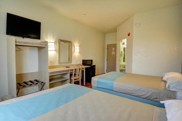 Room 12 of 45
