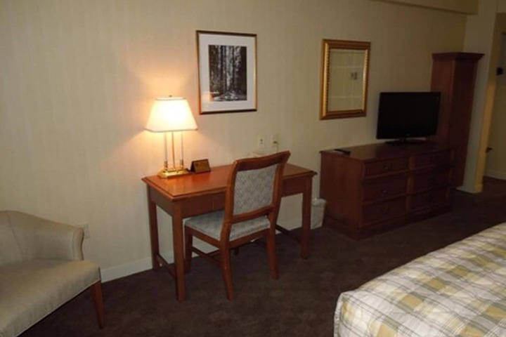 Rockville Centre Inn