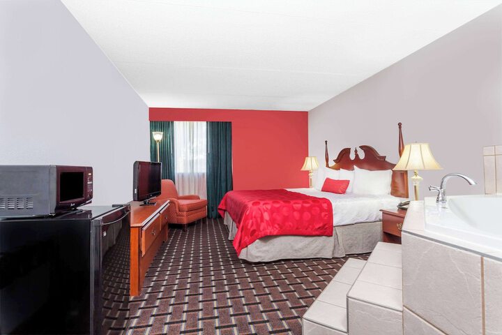 Room 16 of 39