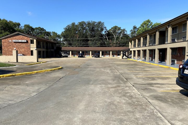Hotel 2 of 25