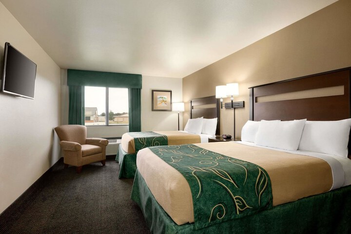 Room 10 of 20