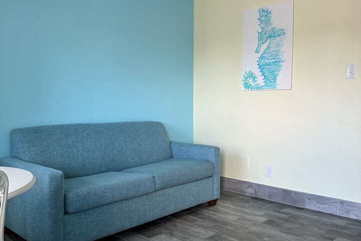 Room 26 of 61