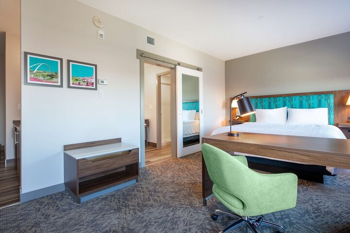 Room 25 of 50